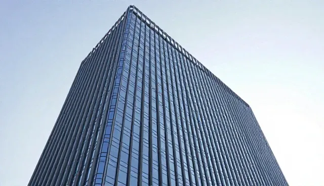 技术开发的适用边界：运维服务选型与使用建议